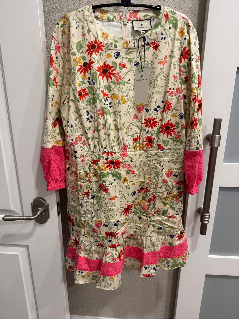 Tuckernuck Cream Floral Shift Dress with Red and Pink Blooms, NWT size M